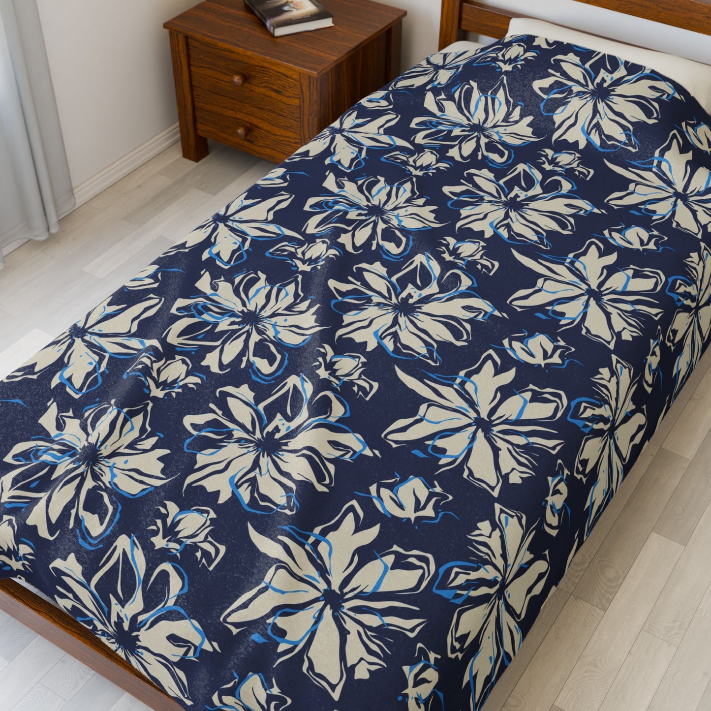 Navy Floral Velveteen Plush Blanket, Cozy Throw for Home, Perfect Gift for Birthdays, Holidays, Living Room Decor, Soft Blanket