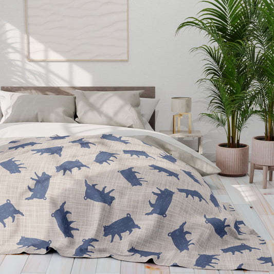 Pig Print Fleece Blanket, Arctic Throw for Animal Lovers, Cozy Winter Decor, Snuggle Piggy Afghan, Gift for Pig Enthusiasts