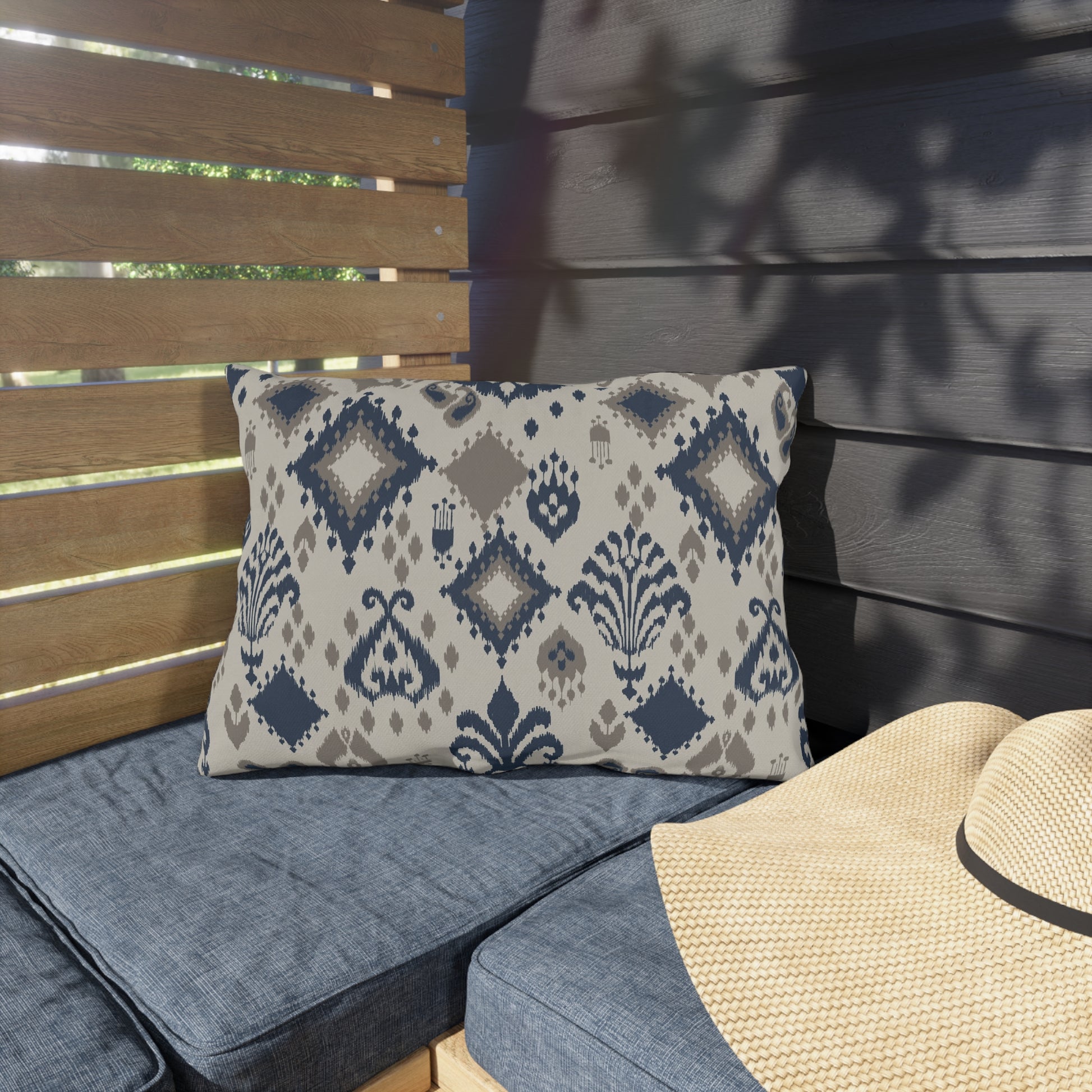 Elegant Outdoor Pillows - Decorative Cushions with Modern Patterns for Cozy Patios and Gardens - aMOOsing Designs