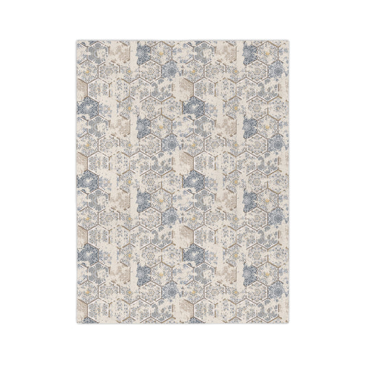 Cozy Hexagonal Pattern Velveteen Microfiber Blanket - Warm Throw for Home, Sofa, Nursery, Gift, Winter Decor